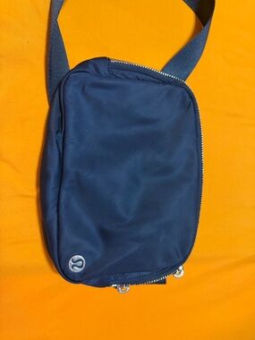 lululemon athletica Navy Crossbody Belt Bag